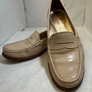 Marc Joseph Shoes Womens 8.5
East Village Penny Loafers Tan
Leather Comfort Low